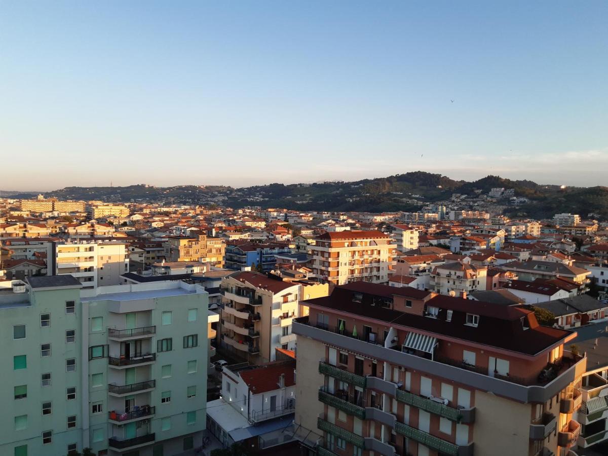 La Terrazza Sul Mare Apartment Montesilvano Marina Exterior foto